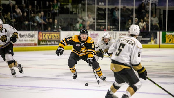 GROWLERS HOLD OFF MARINERS AFTER BIG FIRST PERIOD