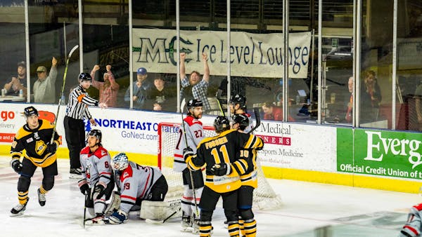 MARINERS CLAIM 40TH WIN OF SEASON