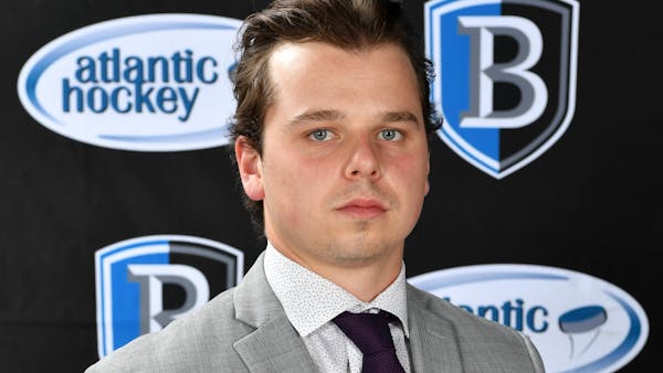 BENTLEY’S JONATHAN DESBIENS SIGNS WITH MARINERS