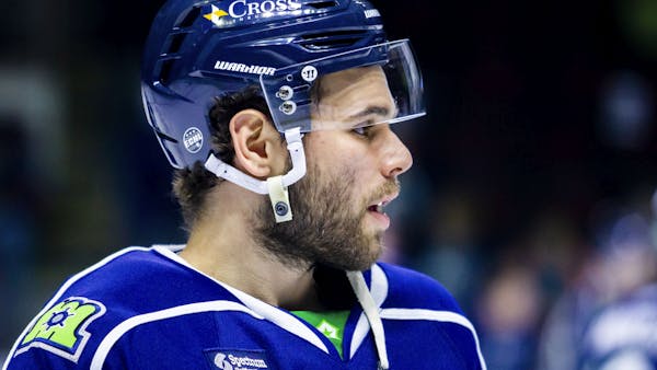 MARINERS LEADING SCORER KILE RETURNS FOR THIRD SEASON