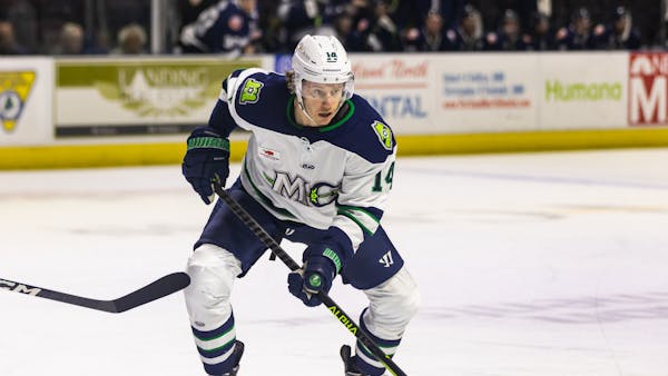 MARINERS RALLY OVER RAILERS