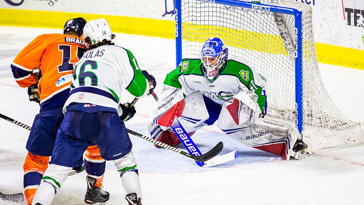 LACOUVEE STOPS 45 AS MARINERS KEEP ROLLING