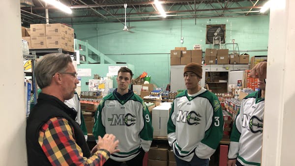 MARINERS DONATE OVER 1500 POUNDS TO SOUTH PORTLAND FOOD CUPBOARD