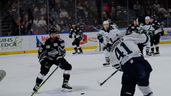 MARINERS FALL IN FIRST BOISE BATTLE