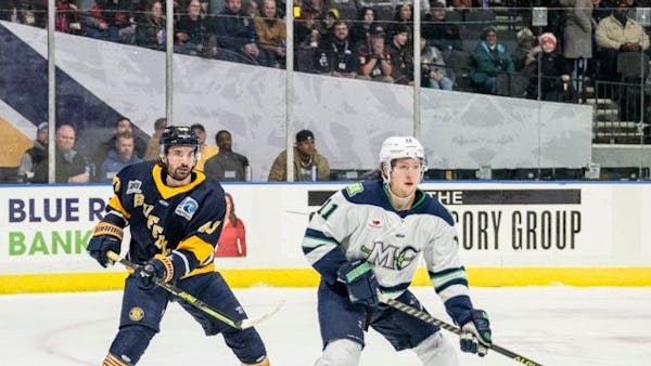 GORDEEV’S PAIR HELP MARINERS SWEEP NORFOLK