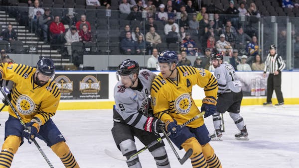 Admirals Almost Pull Off Comeback, Fall To Rapid City, 5-4