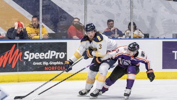 Admirals Score With 13 Seconds Left, Sweep Reading