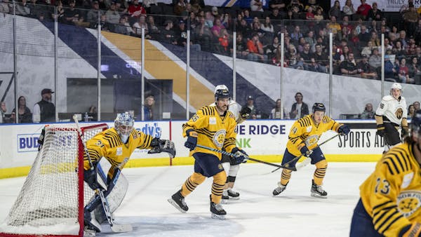 Admirals fall to Growlers in front of season-high crowd
