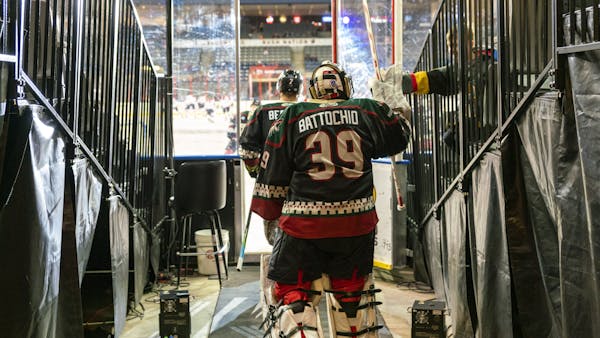 BATTOCHIO BACKS UP FOR SERIES FINALE