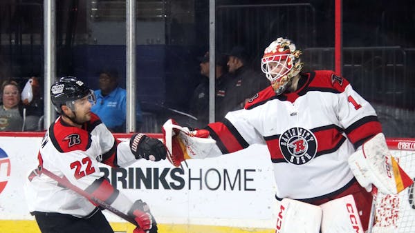 RUSH POUND AMERICANS, 8-2