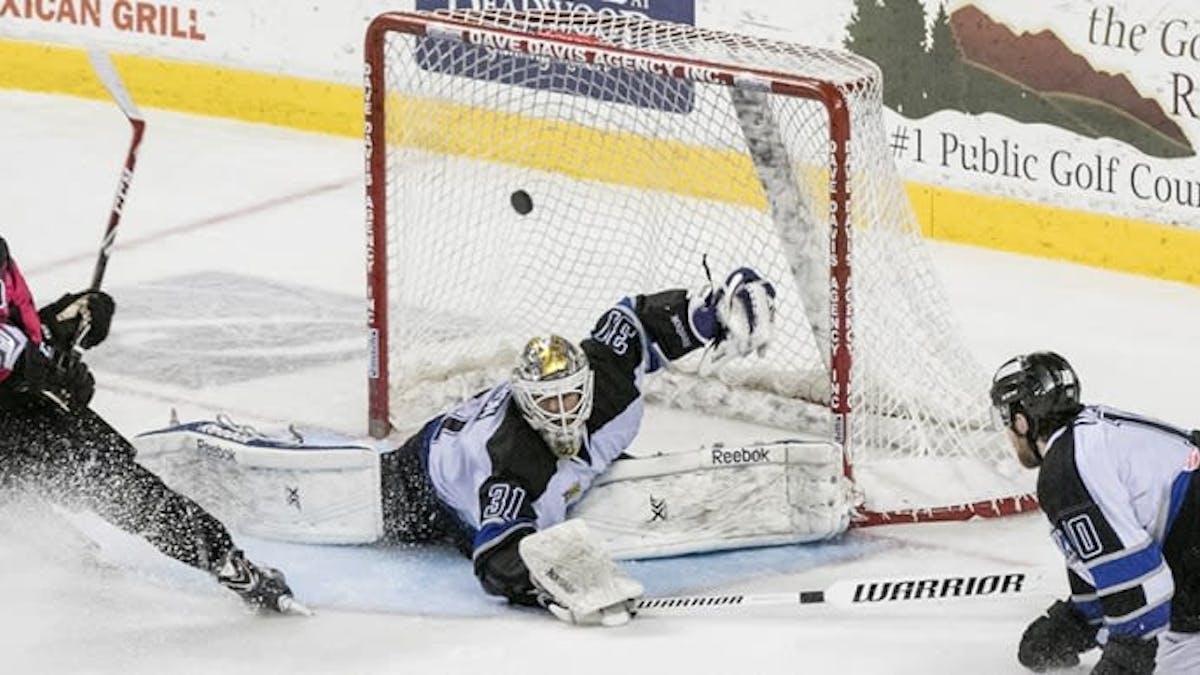 RUSH RALLY TO FORCE SHOOTOUT, FALL AFTER 10 ROUNDS