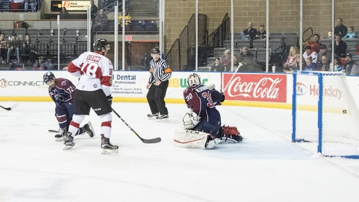 OILERS WIN IN MURRAYS RETURN