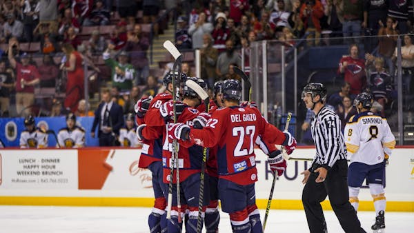 Stingrays Celebrate Home Opener with Eight-Goal Victory