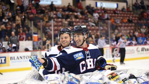 Stevenson Stops 37 Shots in Stingrays' Sunday Victory