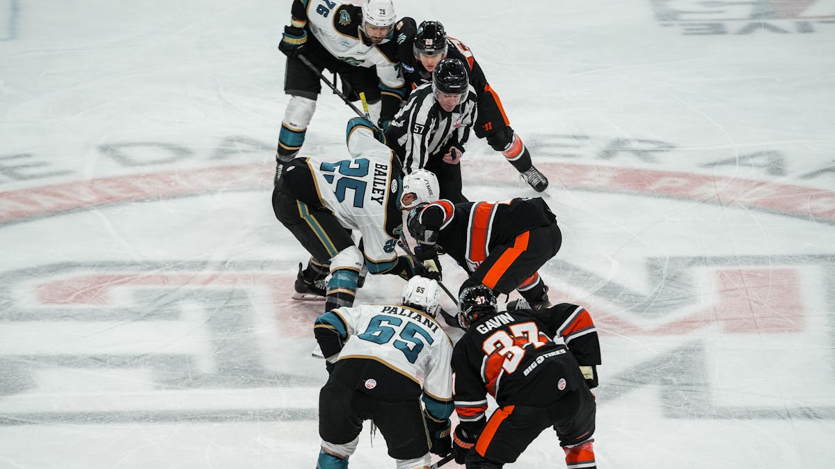 Kansas City Wins Thirteenth-Straight in 5-3 Win Over Knight Monsters