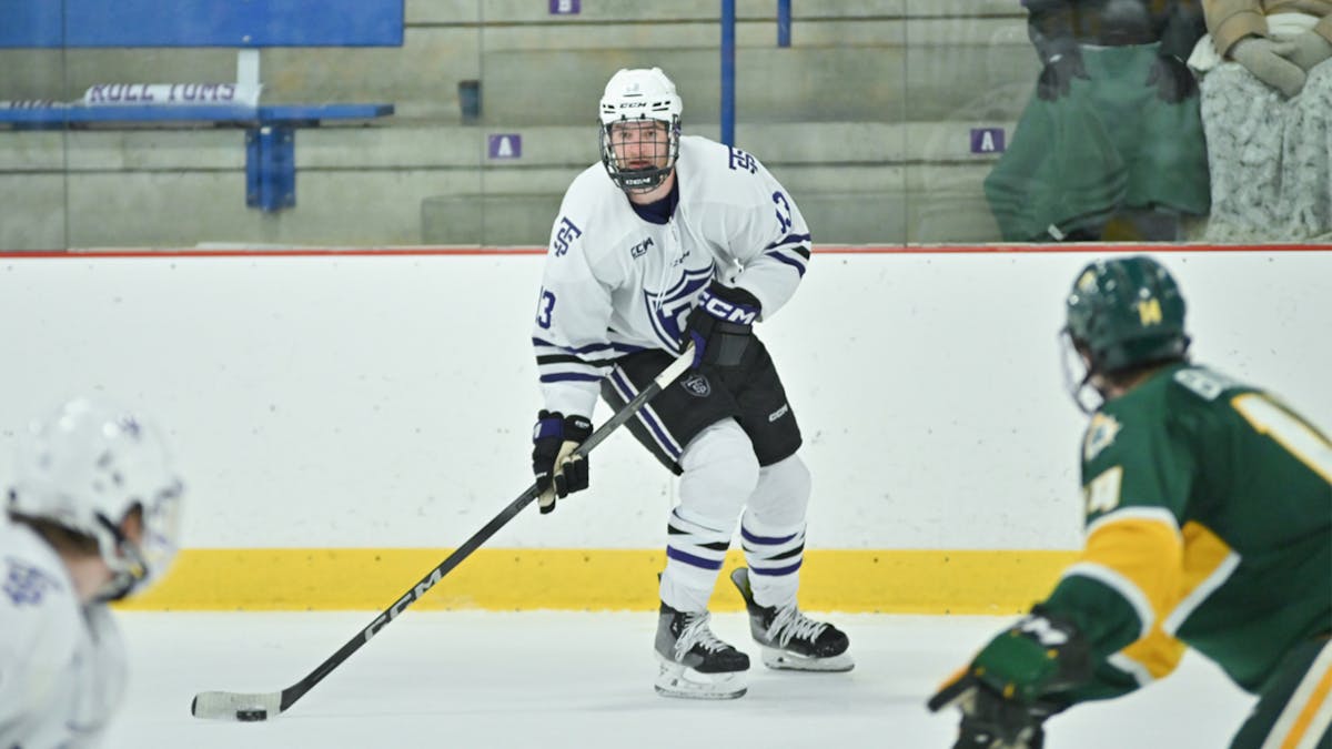 Walleye dip into college ranks and ink forward Noah Prokop