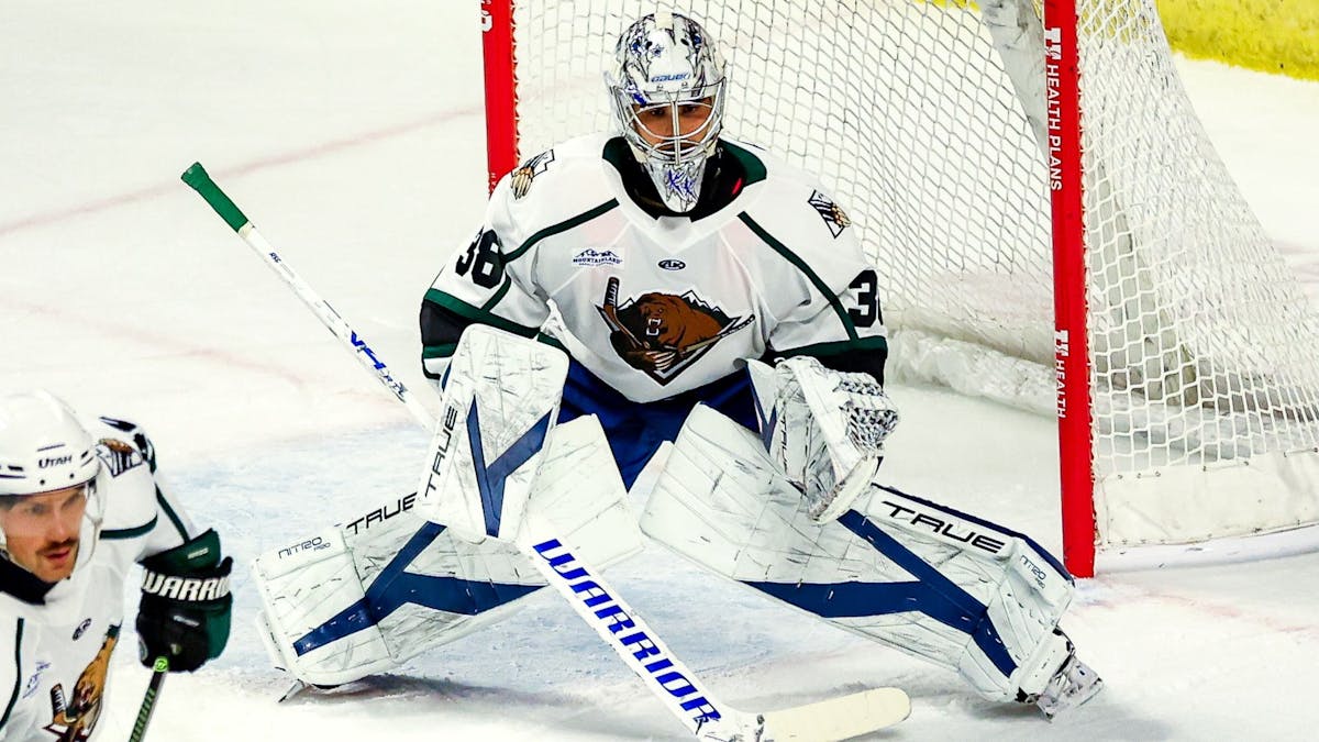 Grizzlies Fall 4-2 on Thanksgiving Eve at Maverik Center