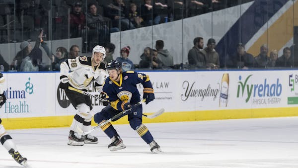 Hats Off for Houde in 7-2 Victory