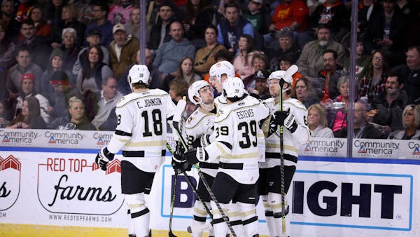 Cyclones Split Series with 7-2 Decision