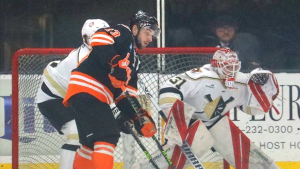 Goaltending Duel Goes to Fort Wayne, 2-1