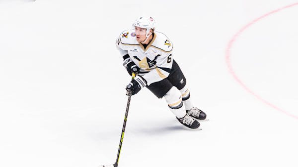 Adam Smith Departs Nailers for Czech Republic