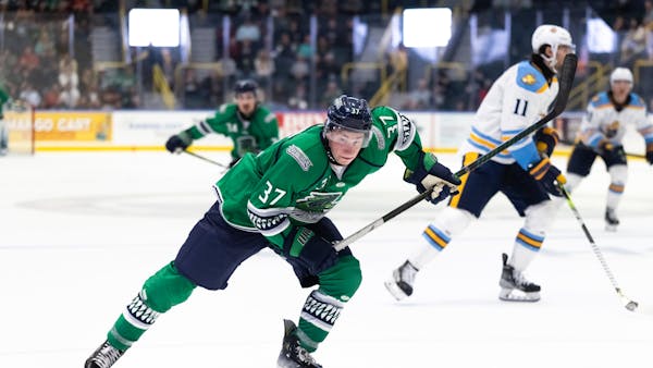 Nailers Sign Mike Posma