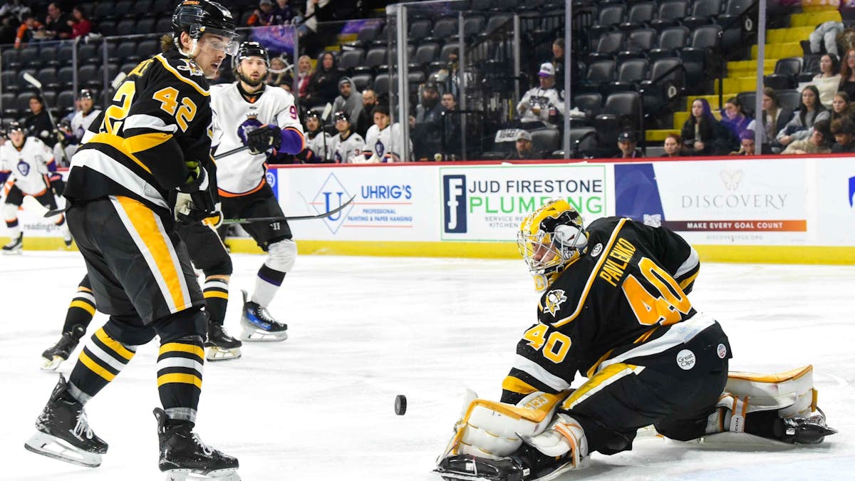 Pavlenko, Nailers Blank Royals, 2-0