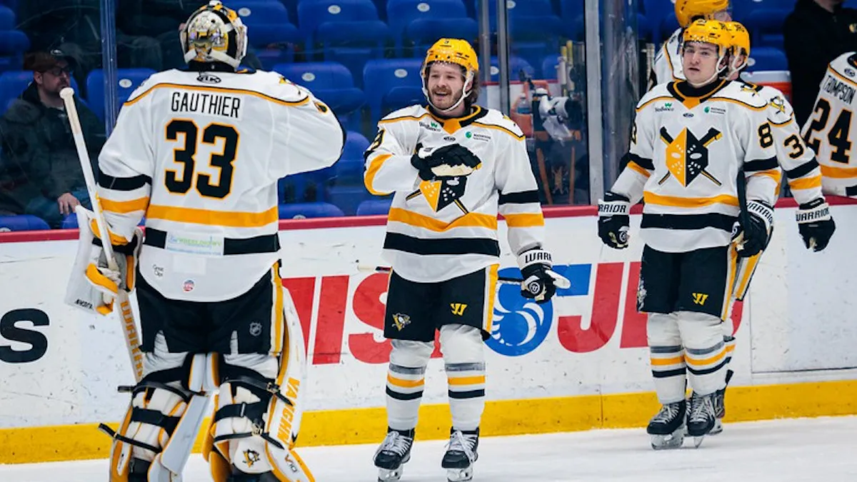 Nailers Win Memorable Debut for Bennett