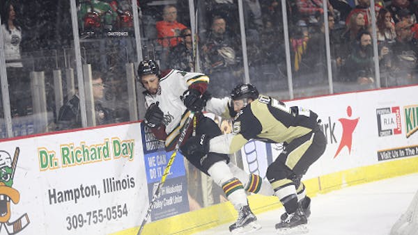 Stern's Late Strike Sends Nailers to 3-2 Win
