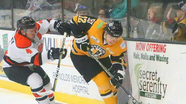 Nailers Fly Past Komets for Fourth Straight Home Win