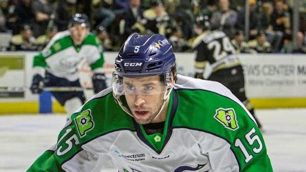 Nailers Acquire Rights to Wade Murphy from Maine