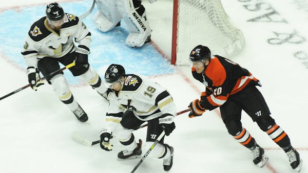 Komets Win Wild One in Overtime to Open Preseason
