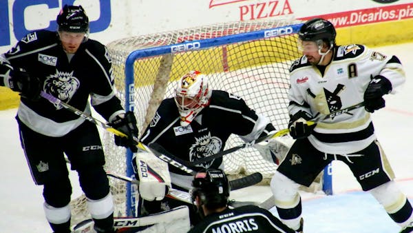 Nailers Fight Off First Place Monarchs, 4-3