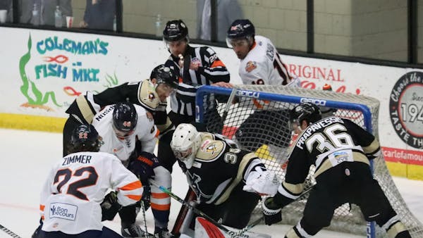 Shorthanded Nailers Fall in Weekend Finale