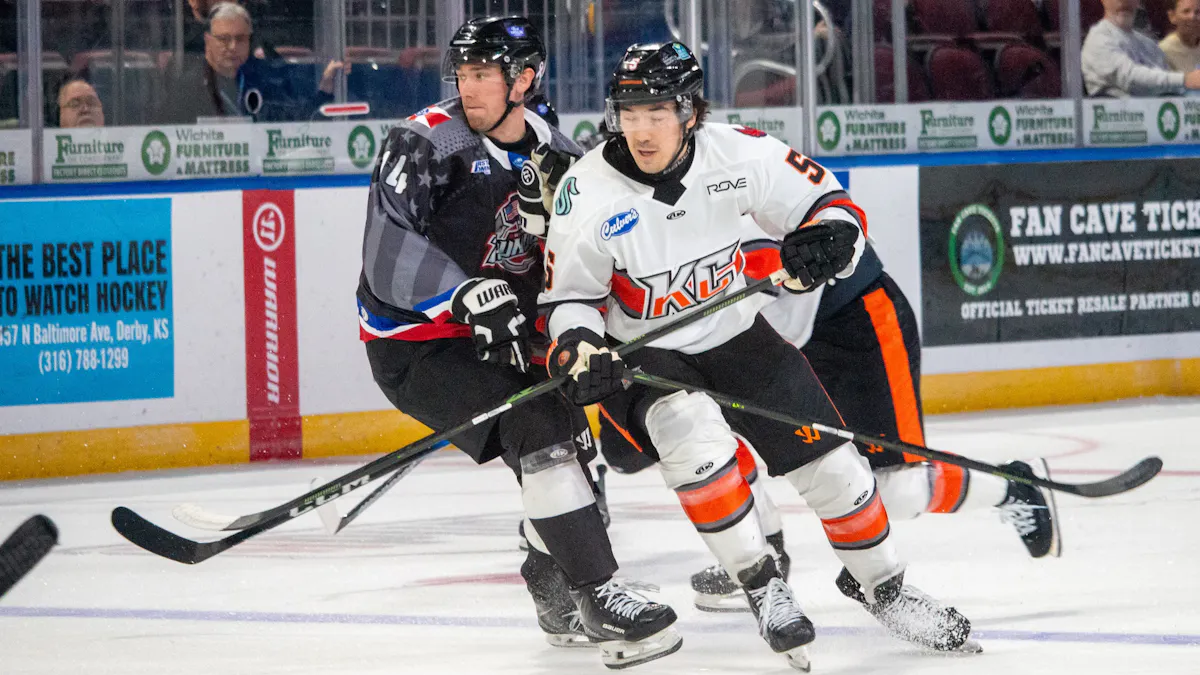 Homecoming Spoiled in Loss to Kansas City