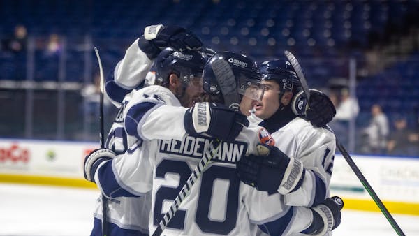 Railers Take Weekend Opener 5-2 Over Newfoundland