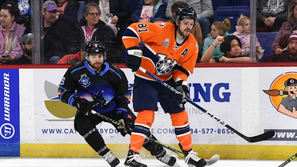 Worcester Drops Second Half of Home-and-Home 2-1 to Royals