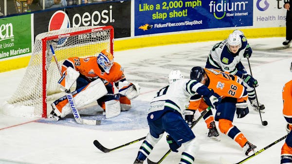Railers Open New Year With 4-3 Shootout Win Over Maine